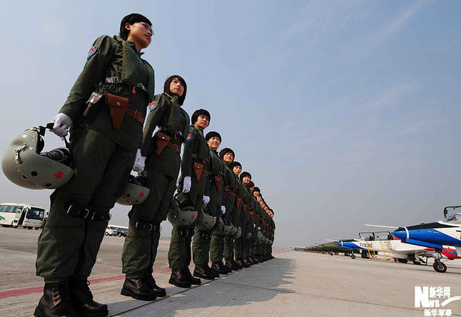 钢铁战鹰姐妹花