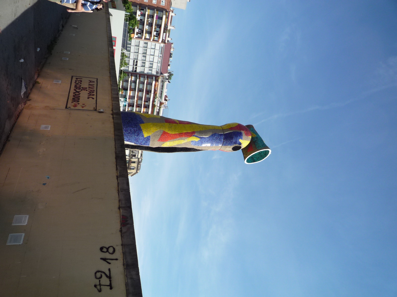 此乃MIRO大师的鸟人与狗,哈哈 此乃MIRO大师的鸟人与狗,哈哈