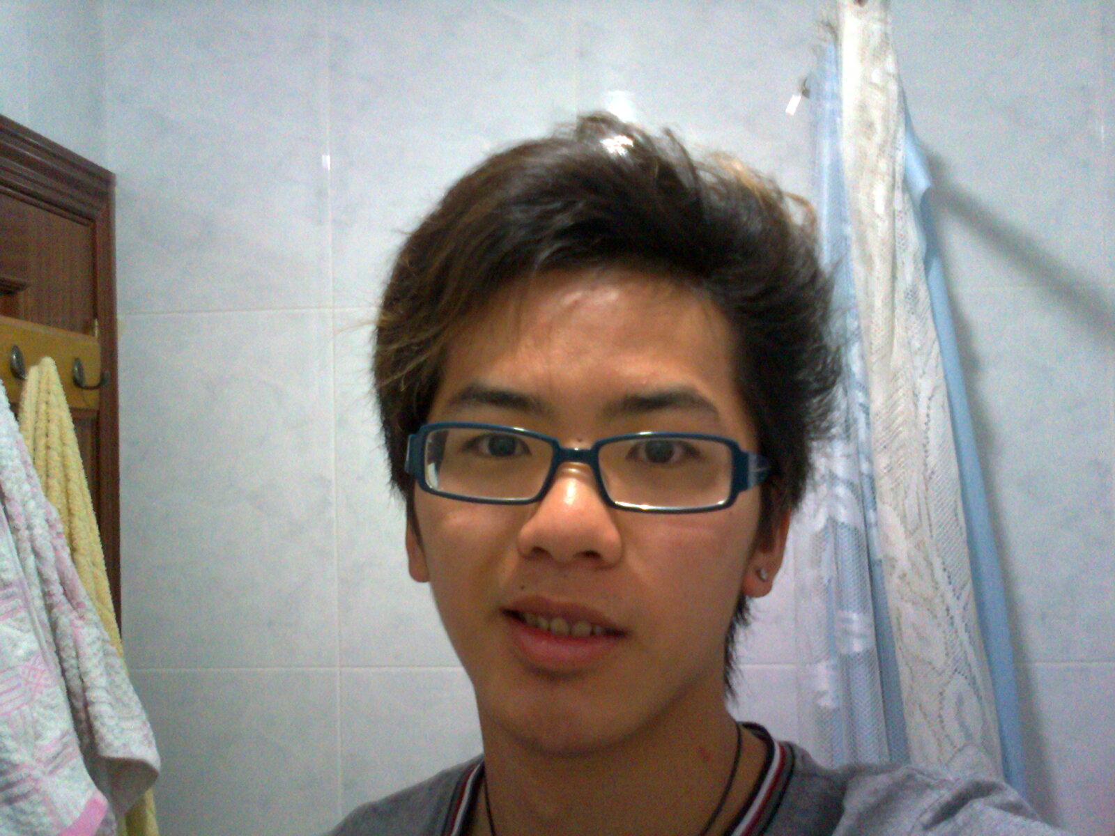 早上起来看见发型不错哈