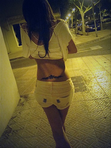 臭美照，水桶腰，