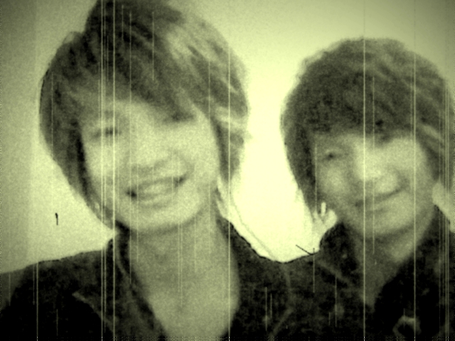 3年前的自己，后面的是我孪生弟弟