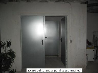 acceso sotano parking subterraneo.JPG