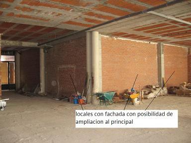 locales con acceso al local principal.JPG