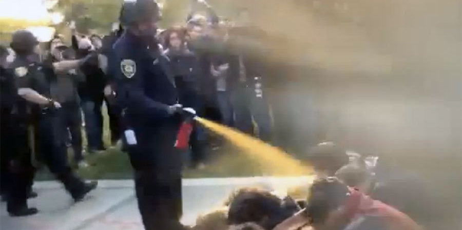r-UC-DAVIS-PEPPER-SPRAY-VIDEO-huge.jpg