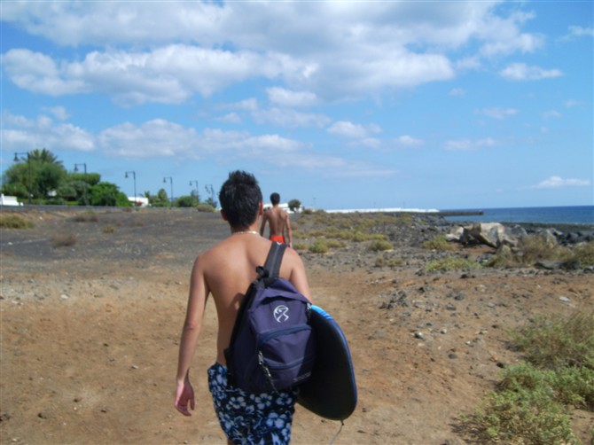 游泳完回家的路上