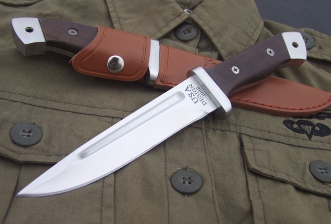 BUCK DESIGN　2008 军刀.jpg
