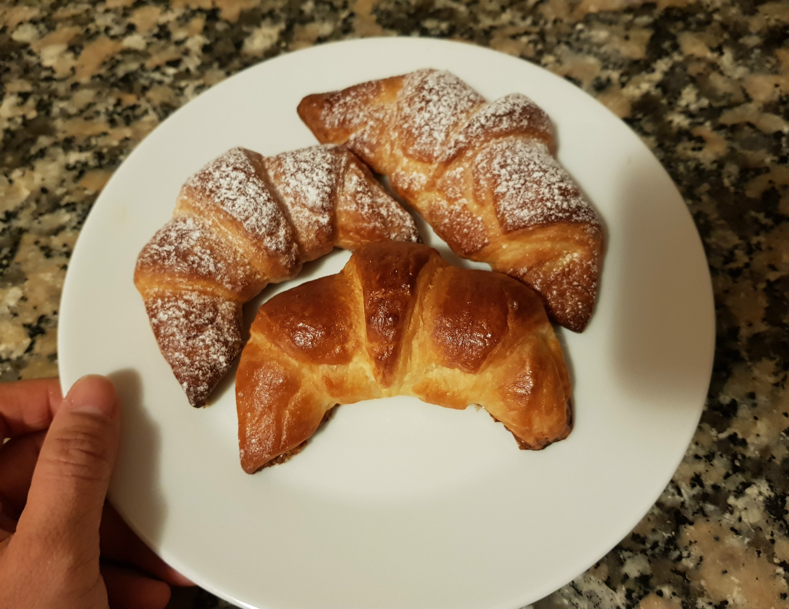 croissant 1.jpg