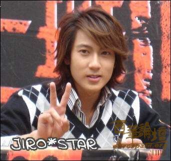 哈哈  开个  头     好帅哦