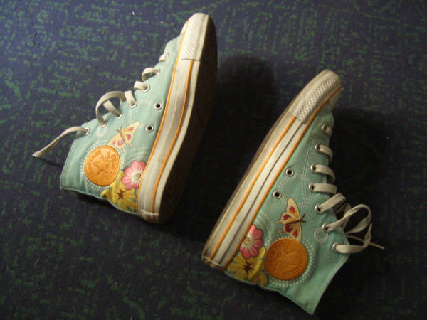 MY CONVERSE1.jpg