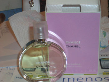 CHANEL 香水.JPG