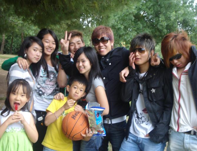 Ｂ话崛起　部分成员