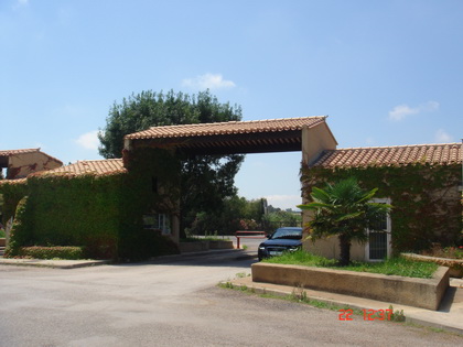 动物园的门口.....看起来有点冷清 动物园的门口.....看起来有点冷清