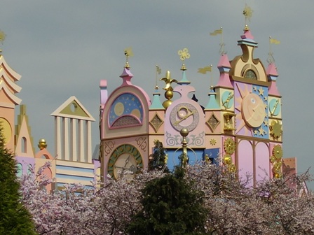 用天做帽花做衣，展现婀娜好身姿