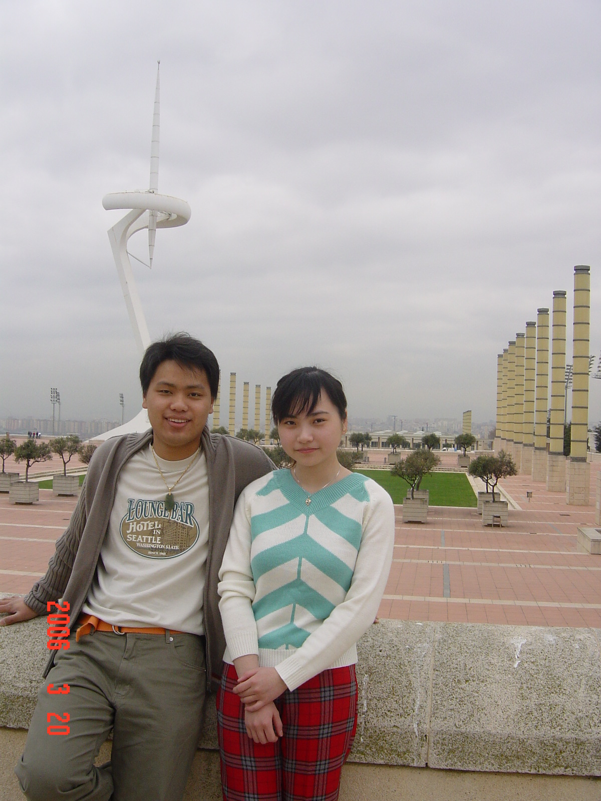 距离去年下半年我去madrid第一次见饭。这是饭第一次来barcelona我们单独游玩